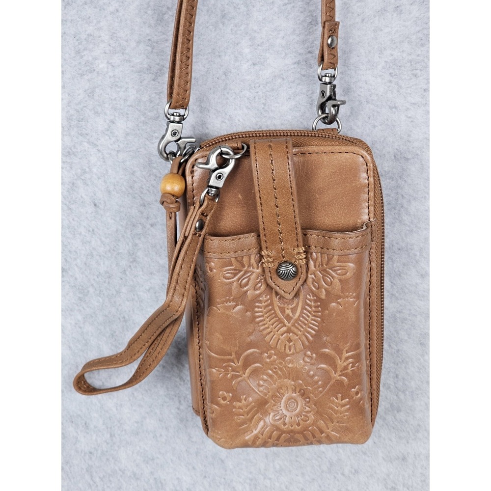 The Sak Silverlake North South Smartphone Crossbody Bag Wallet Tan Brown